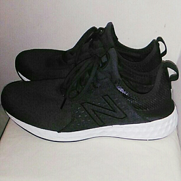 New Balance Shoes - Women's New Balance Foam Cruz Sneakers Size 11